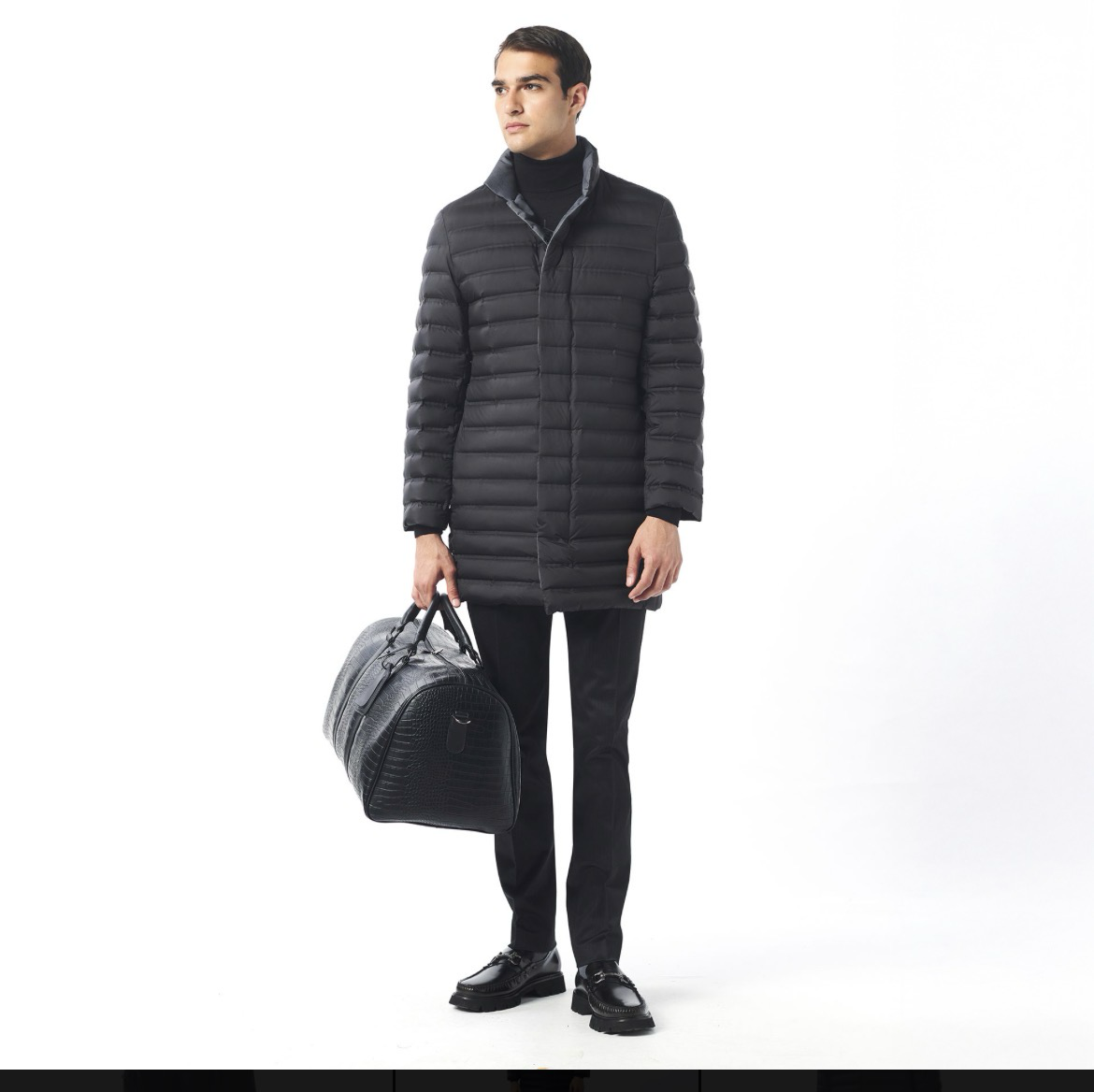 Made Tekstil long quilted coat front view