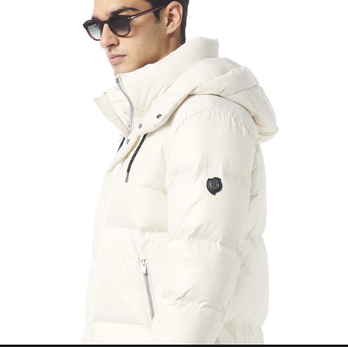 Made Tekstil Ivory puffer jacket collar and sleeve detail